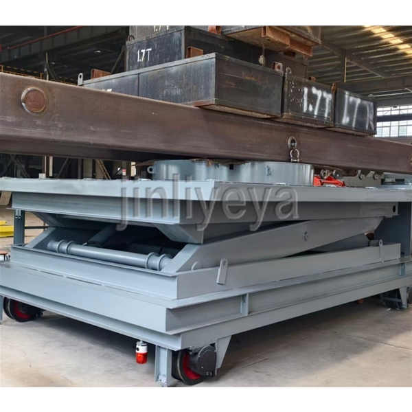 南宁定制升降车（设备可移动，可升降、台面可旋转）